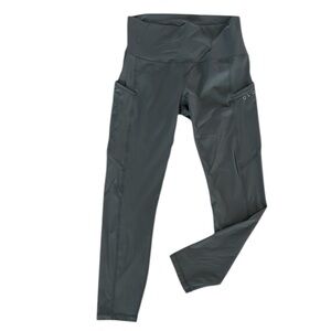 Cloak hidden in plain sight size large gray leggings